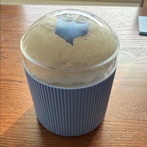 Felce Azzurra Classico Body Powder 250g Jar with Puff